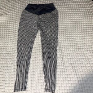 grey leggings